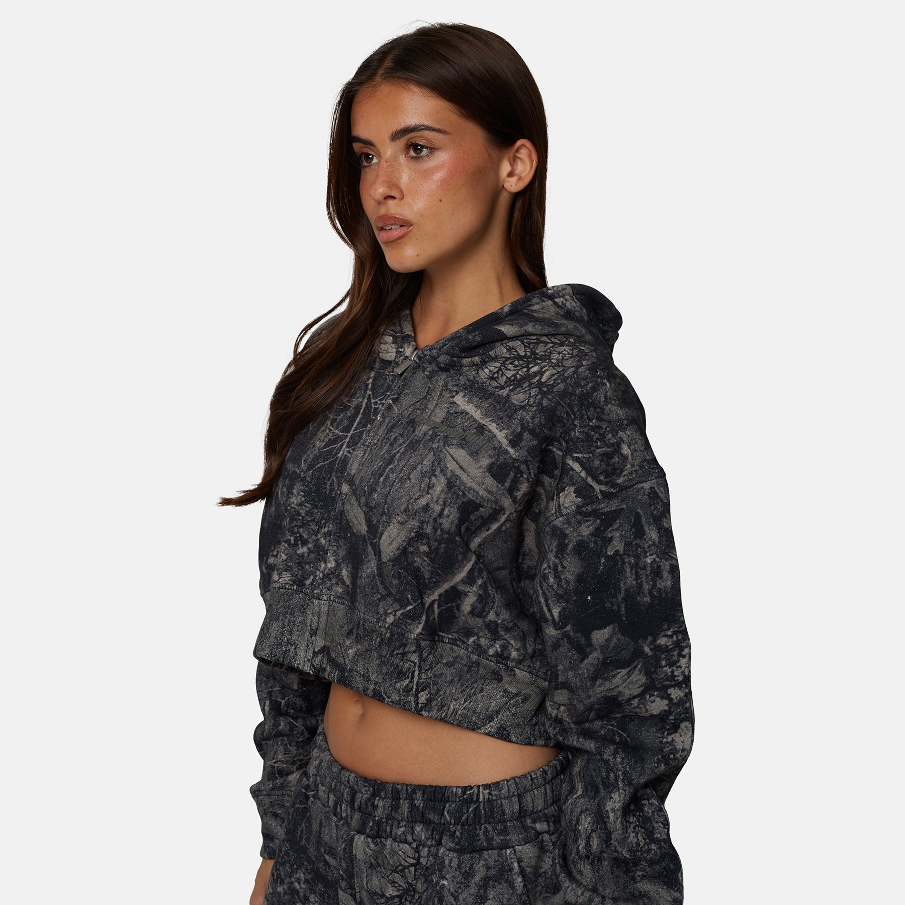 Woodland Camo Black Crop Zip Hoodie – GOODFORNOTHING®